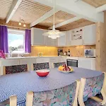 Urda - 1km From The Sea By Interhome *